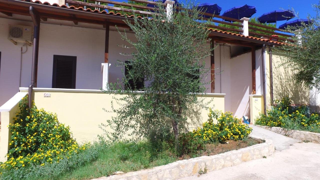 Villaggio Santo Stefano Vieste Eksteriør billede